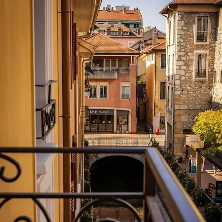 La Cour Du 6 Hotel