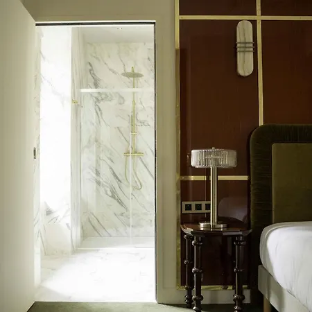 Hotel La Cour Du 6 Annecy